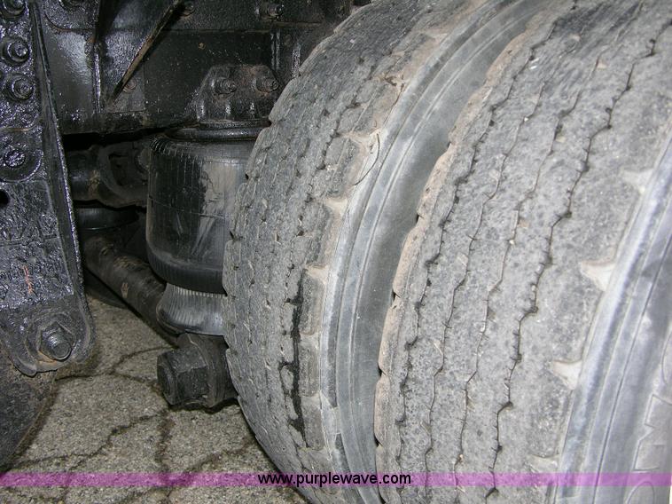 image for item B1009 1999 Sterling LT9522 T/A heavy spec lowboy truck tractor