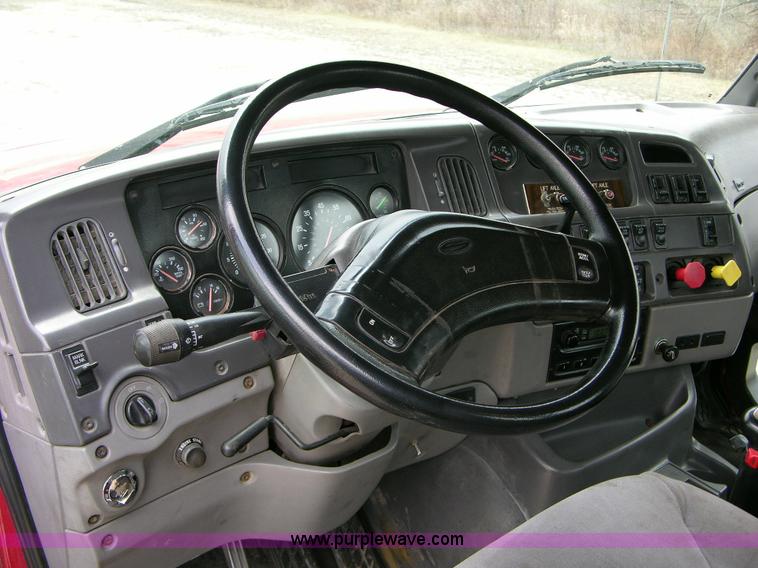 image for item B1009 1999 Sterling LT9522 T/A heavy spec lowboy truck tractor