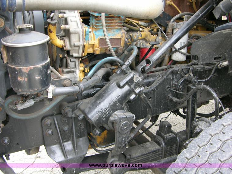 image for item B1009 1999 Sterling LT9522 T/A heavy spec lowboy truck tractor