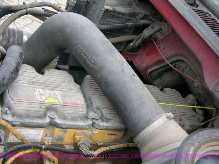 image for item B1009 1999 Sterling LT9522 T/A heavy spec lowboy truck tractor