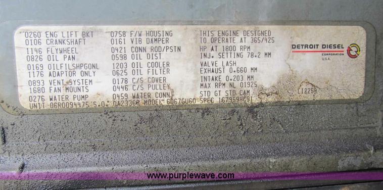 image for item B2615 1993 International 9400 semi truck