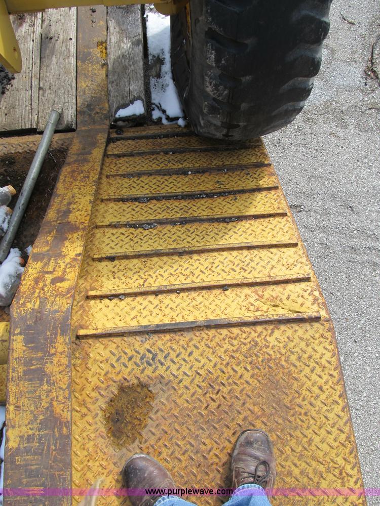 image for item B2616 1979 Chancey BT35SPS double axle lowboy trailer