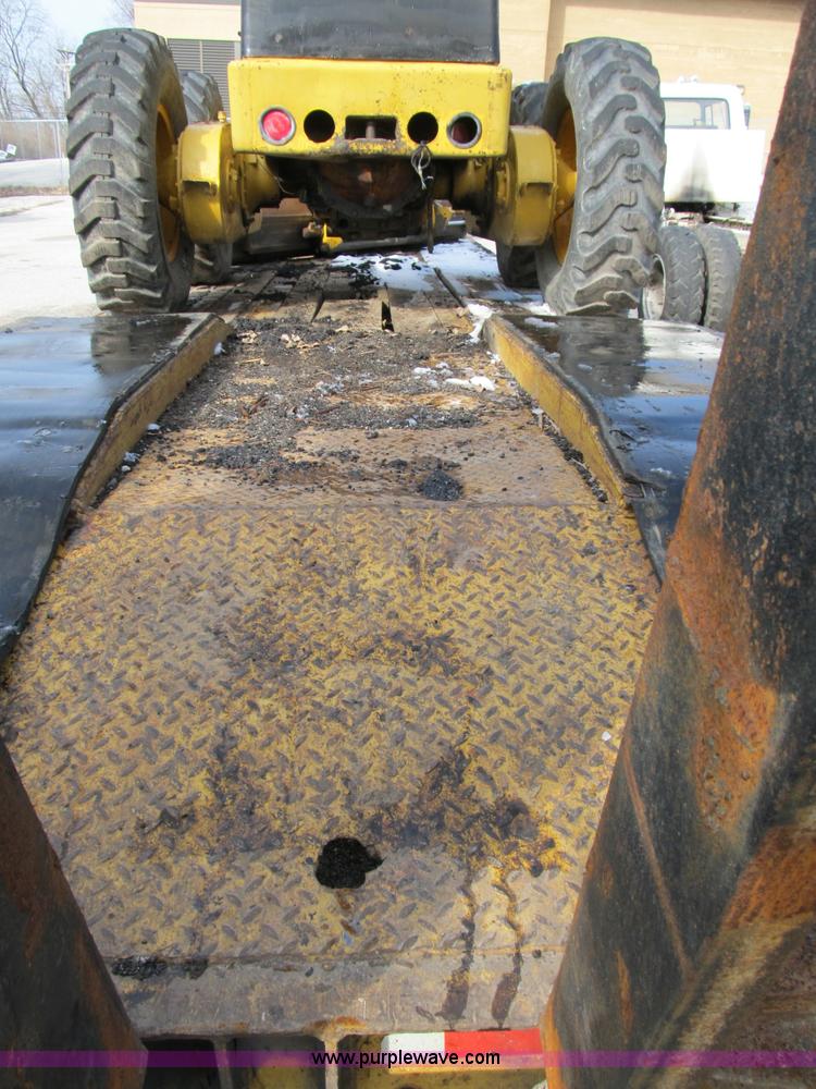 image for item B2616 1979 Chancey BT35SPS double axle lowboy trailer