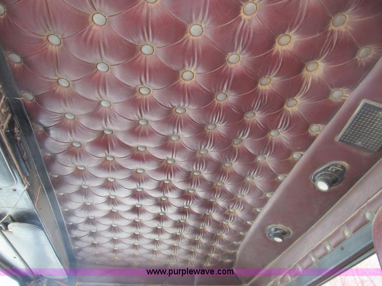 image for item B2625 1995 Kenworth W900 semi truck