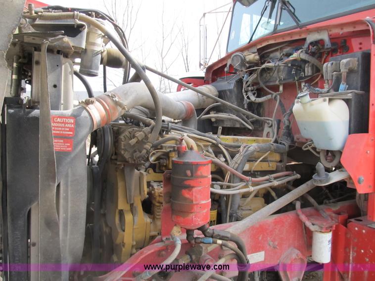 image for item B2625 1995 Kenworth W900 semi truck