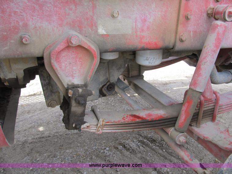 image for item B2625 1995 Kenworth W900 semi truck