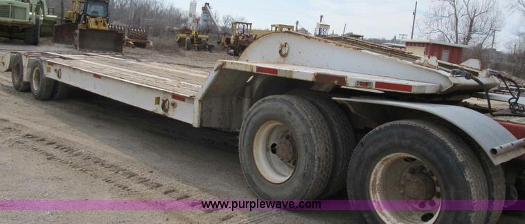 image for item B2626 1984 Phelan WT-25K lowboy trailer