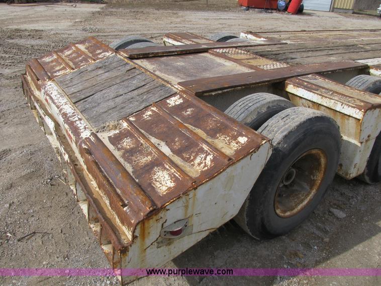 image for item B2626 1984 Phelan WT-25K lowboy trailer