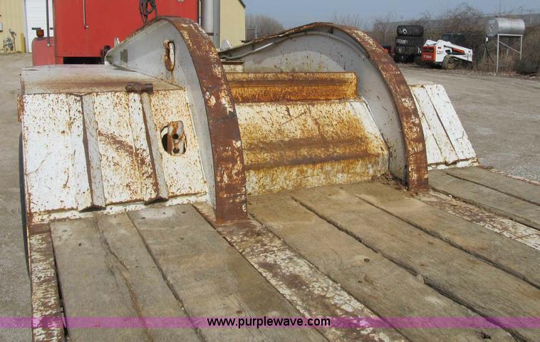 image for item B2626 1984 Phelan WT-25K lowboy trailer