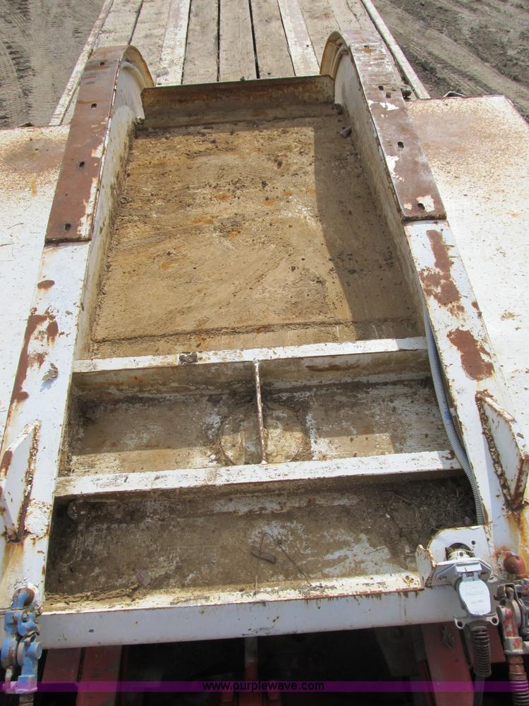 image for item B2626 1984 Phelan WT-25K lowboy trailer