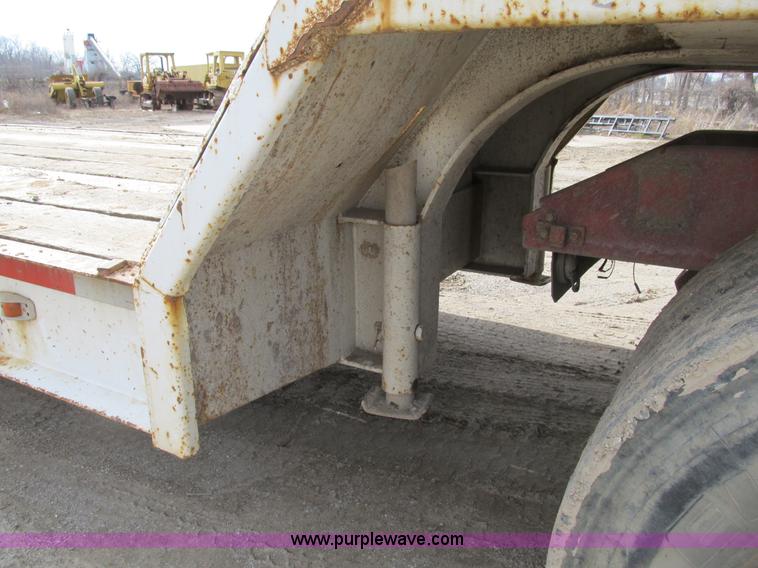 image for item B2626 1984 Phelan WT-25K lowboy trailer