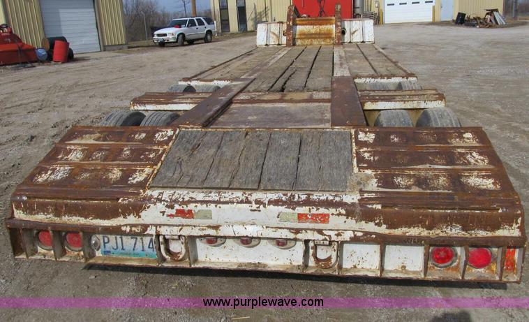 image for item B2626 1984 Phelan WT-25K lowboy trailer