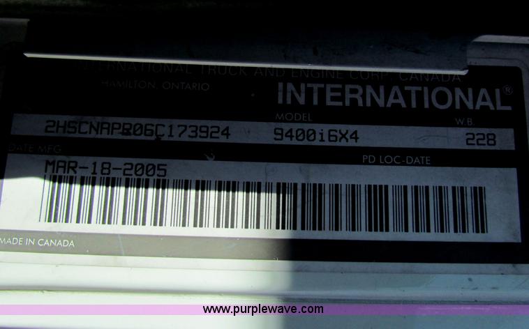 image for item B7136 2006 International 9400I semi