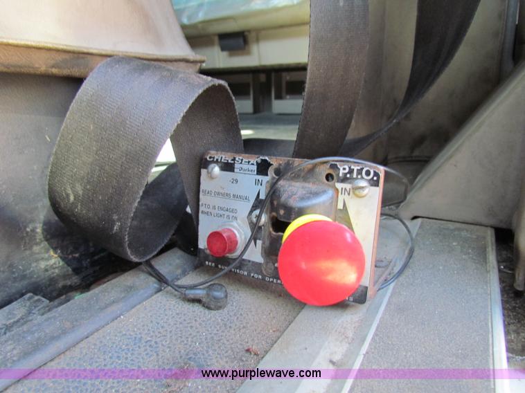 image for item B7136 2006 International 9400I semi