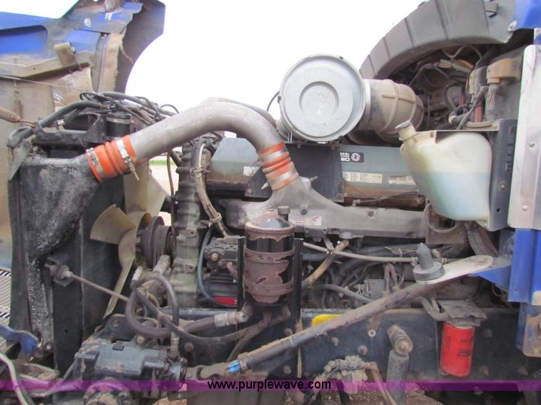 image for item B7137 1996 Kenworth T600 semi truck