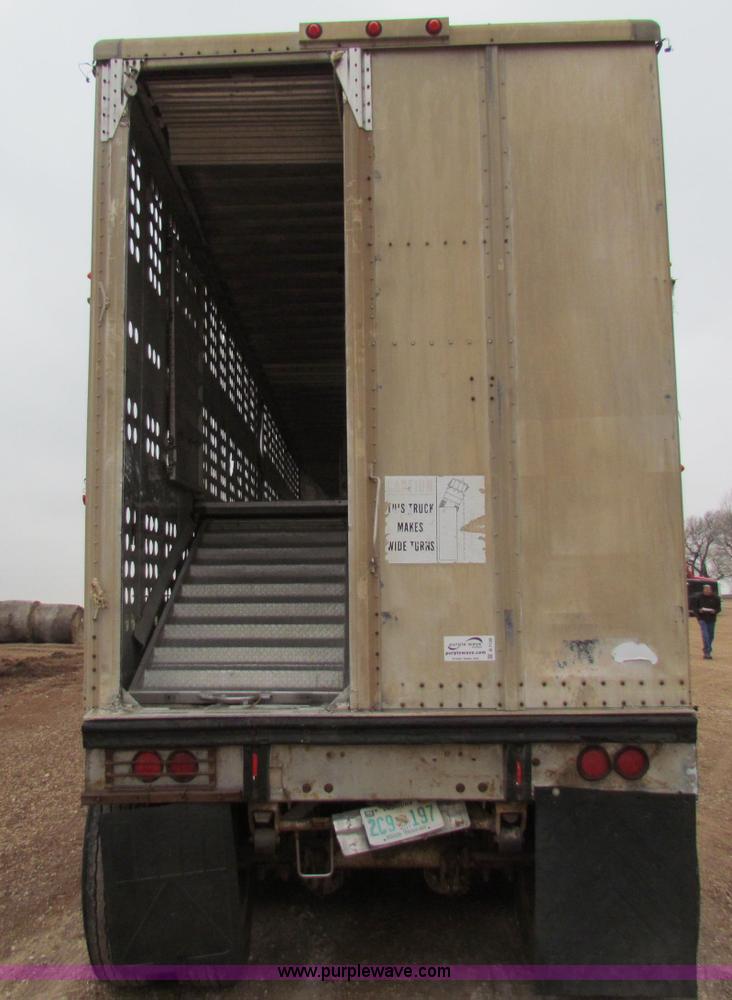 image for item B7138 1984 Merritt 48' livestock trailer