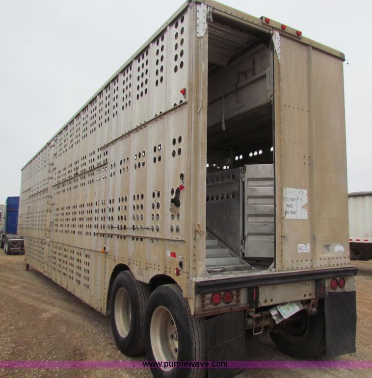 image for item B7138 1984 Merritt 48' livestock trailer