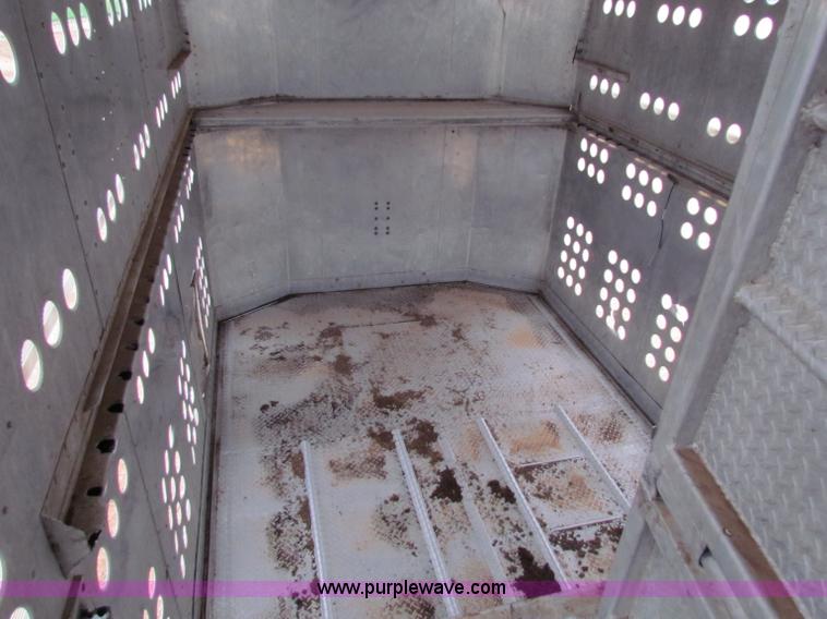 image for item B7138 1984 Merritt 48' livestock trailer