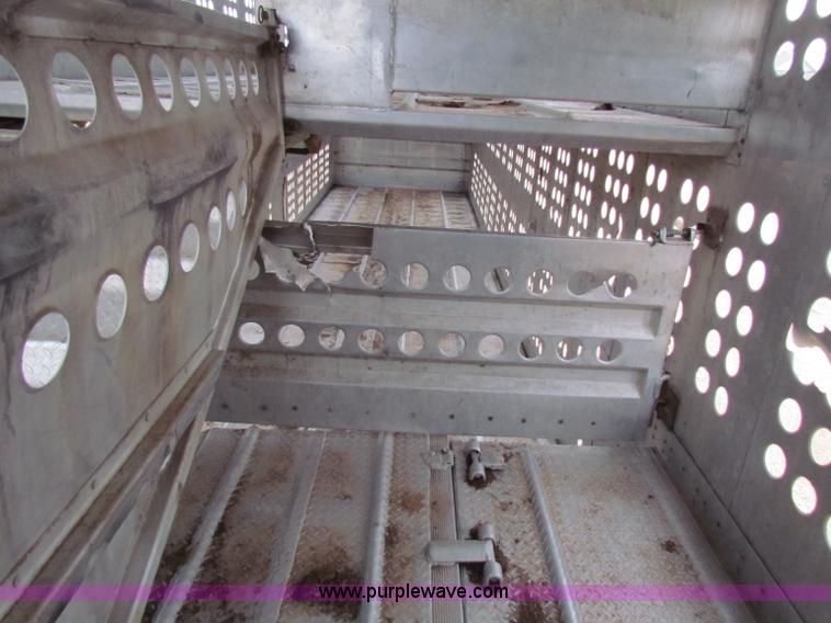 image for item B7138 1984 Merritt 48' livestock trailer