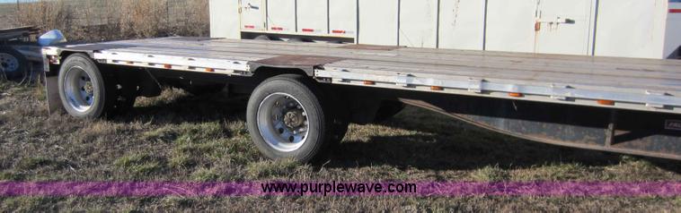 image for item C5269 1996 Fruehauf 48' step deck trailer