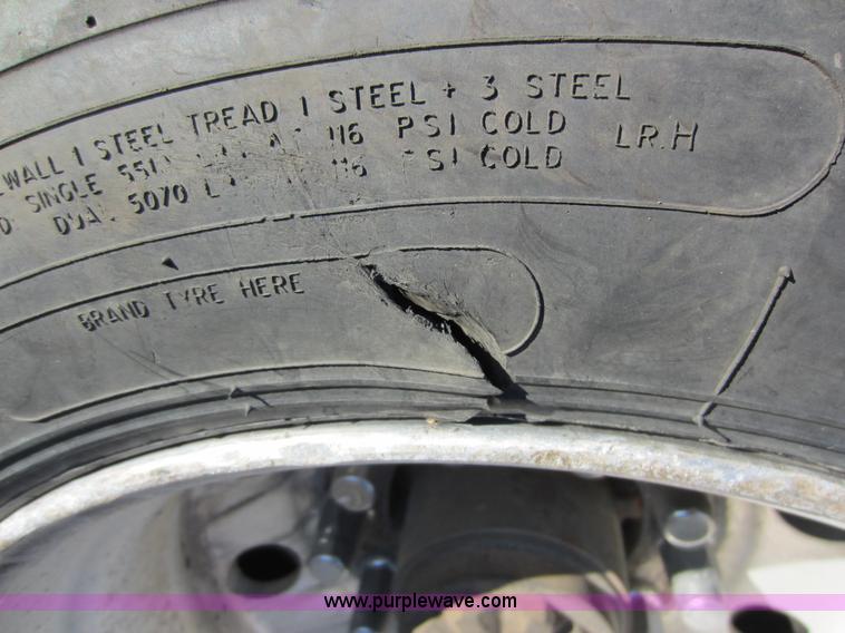 image for item C5269 1996 Fruehauf 48' step deck trailer