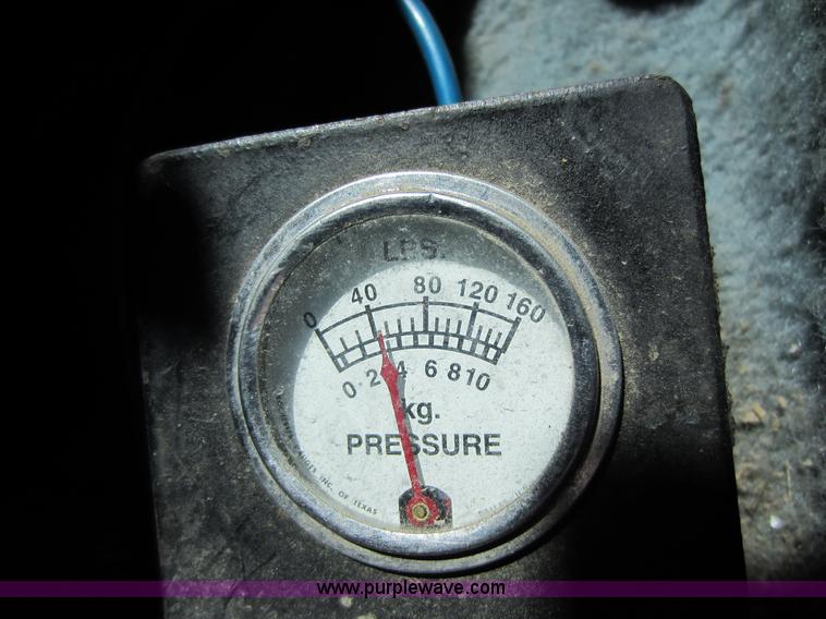 image for item C5295 1994 International 9400 semi truck