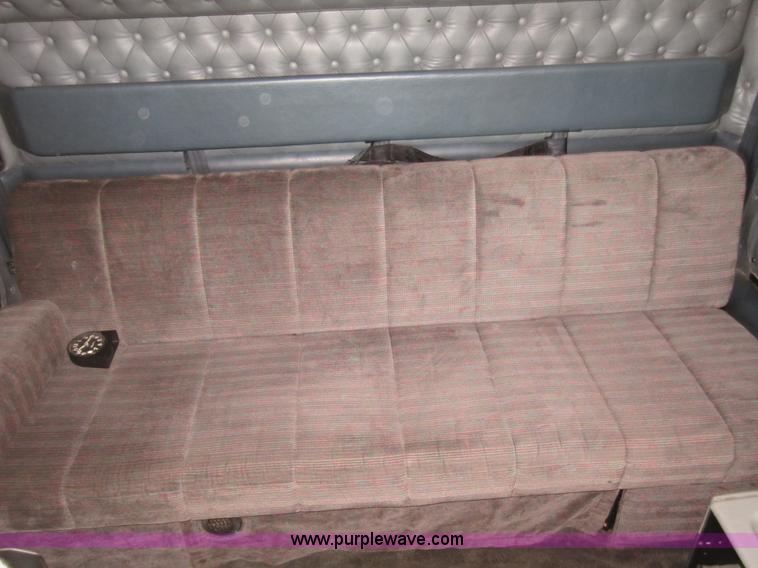 image for item C5307 2000 Kenworth W900B semi truck