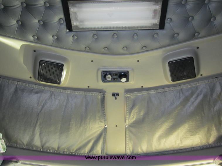 image for item C5307 2000 Kenworth W900B semi truck