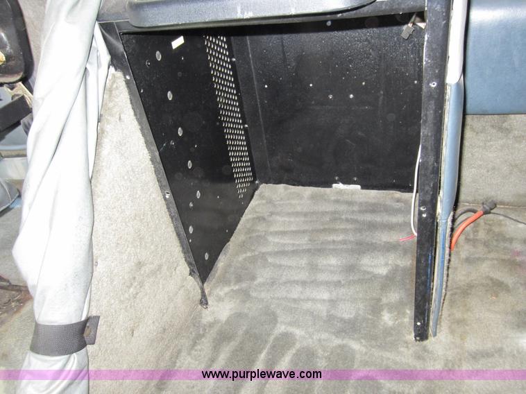 image for item C5307 2000 Kenworth W900B semi truck