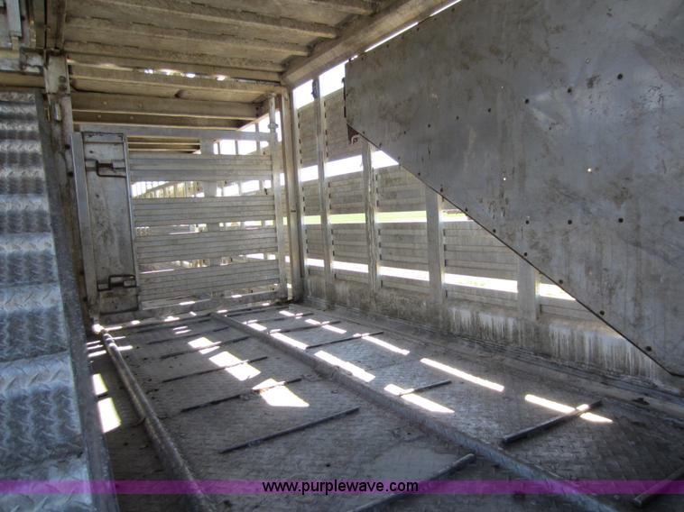 image for item C5309 1982 American 48' livestock trailer