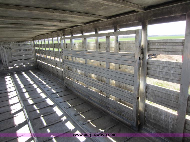 image for item C5309 1982 American 48' livestock trailer