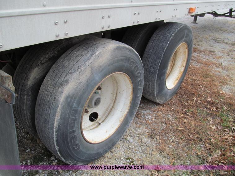 image for item D3040 1996 Wabash 48' reefer trailer