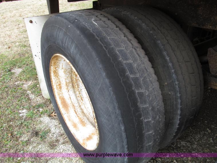 image for item D3046 1989 Timpte 48' reefer trailer