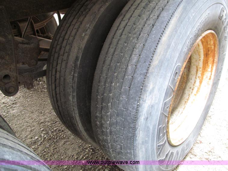 image for item D3046 1989 Timpte 48' reefer trailer