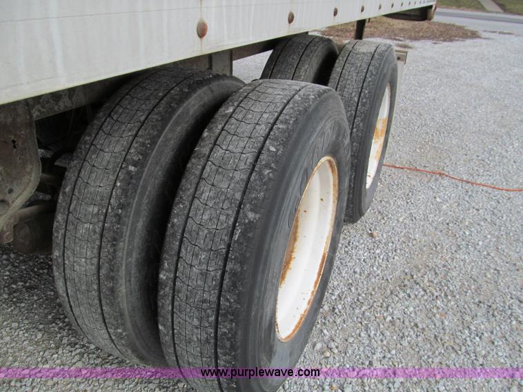 image for item D3047 1989 American 48' reefer trailer