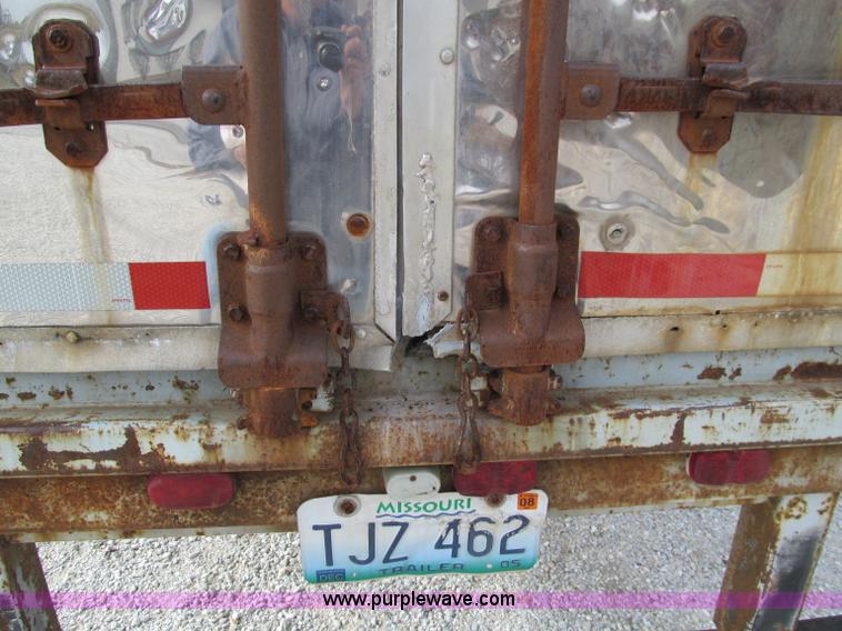 image for item D3047 1989 American 48' reefer trailer