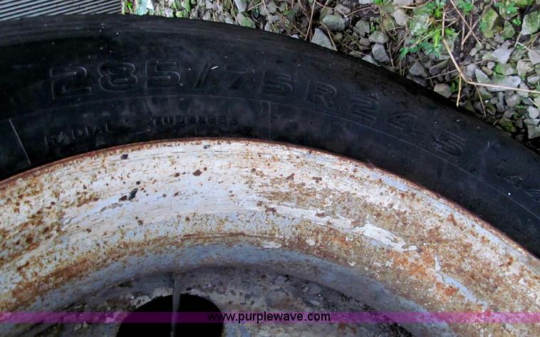 image for item D3062 1980 Fruehauf 42.5' insulated tank trailer