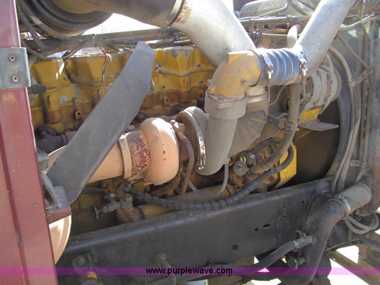 image for item D3077 1995 Freightliner FLD120 semi truck