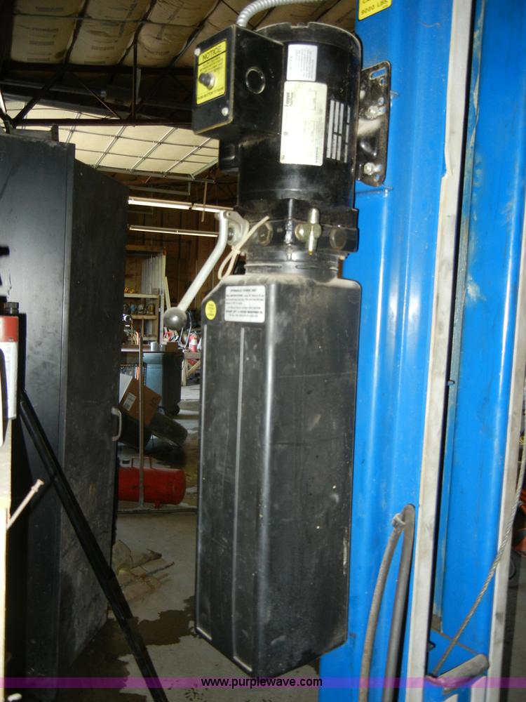 image for item A6950 Rotary lift