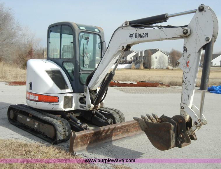image for item C4101 2004 Bobcat 430ZHS G compact excavator
