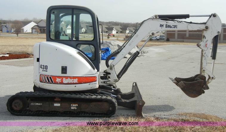 image for item C4101 2004 Bobcat 430ZHS G compact excavator