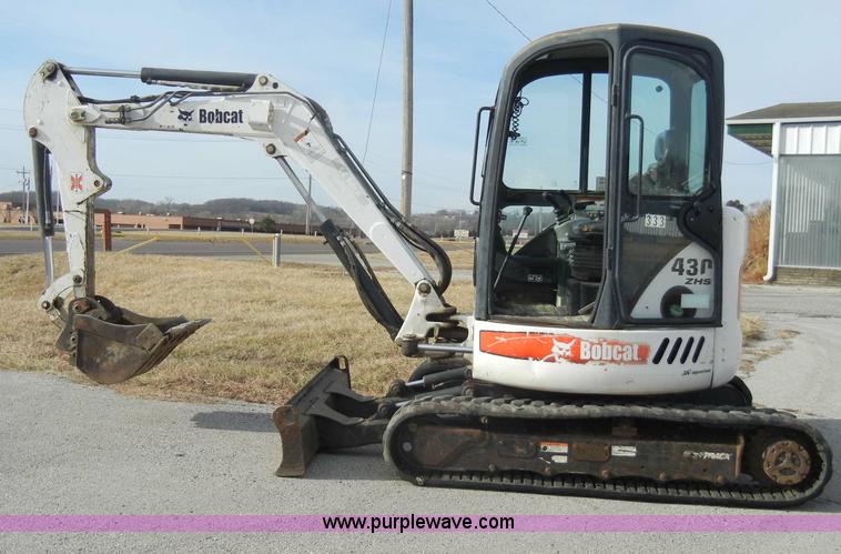 image for item C4101 2004 Bobcat 430ZHS G compact excavator