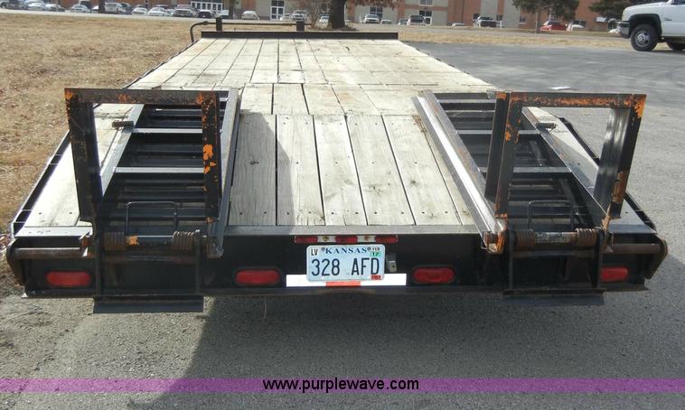 image for item C4102 2007 Kaufman 20' dual axle trailer