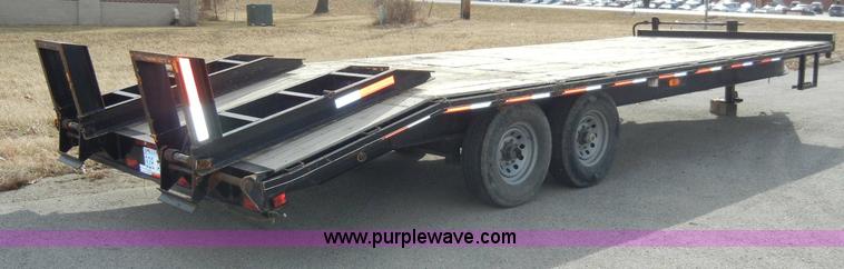 image for item C4102 2007 Kaufman 20' dual axle trailer