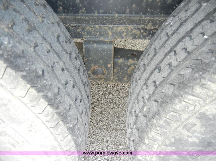 image for item C4102 2007 Kaufman 20' dual axle trailer