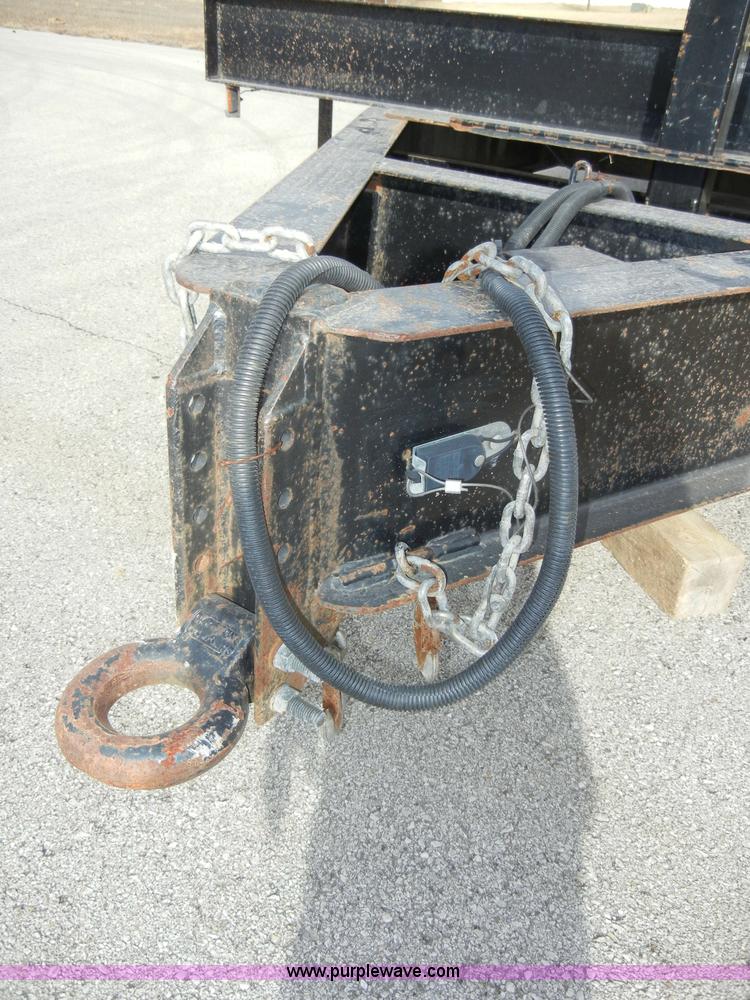 image for item C4102 2007 Kaufman 20' dual axle trailer