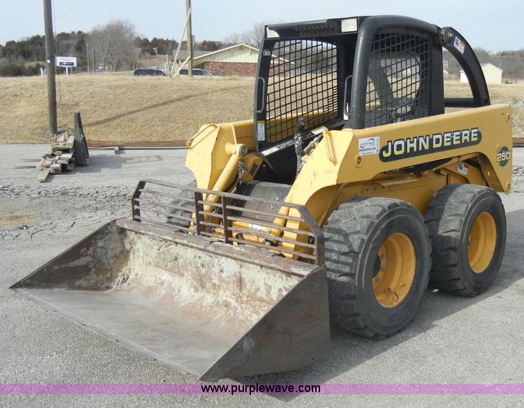 image for item C4103 1999 John Deere 250 skid steer