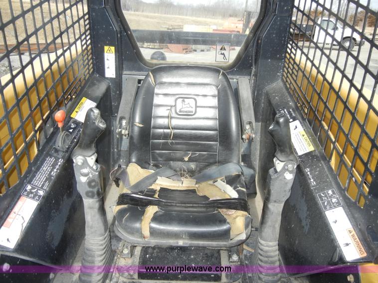 image for item C4103 1999 John Deere 250 skid steer