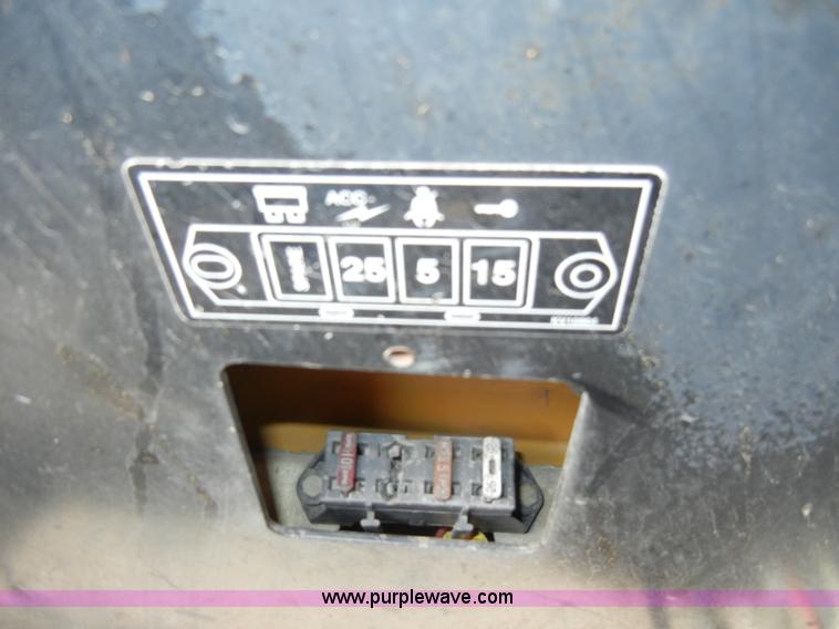 image for item C4103 1999 John Deere 250 skid steer