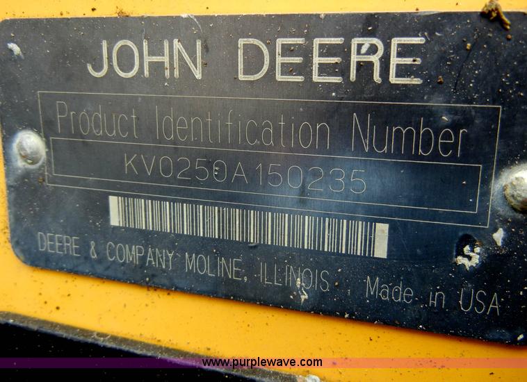 image for item C4103 1999 John Deere 250 skid steer